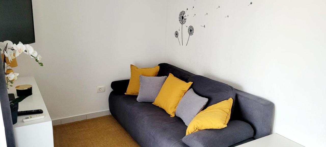 Apartman Rocky Petrovija Eksteriør billede